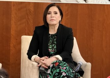 Rosario Robles llama a la oposición a unirse para derrotar a Morena en 2027