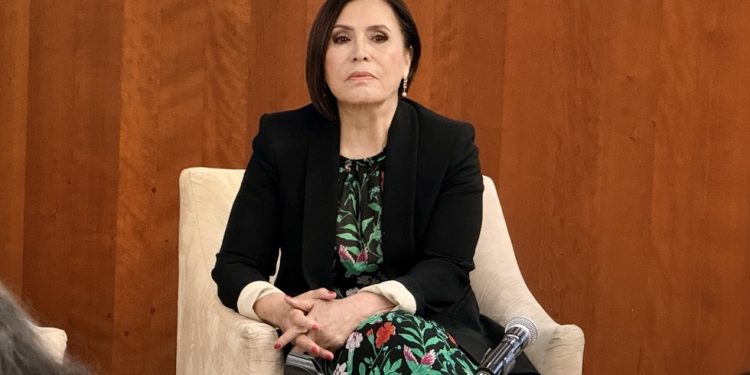 Rosario Robles llama a la oposición a unirse para derrotar a Morena en 2027