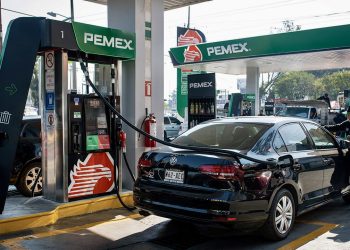 Gobierno de Sheinbaum garantiza abasto de combustibles y descarta alzas en gasolinas y diésel