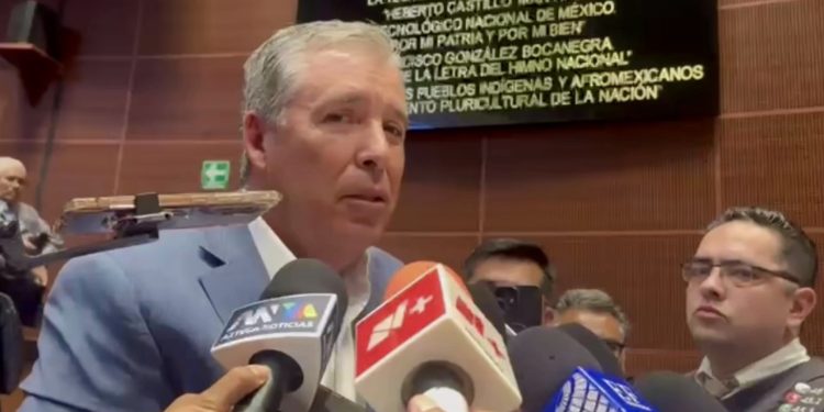 Miguel Márquez defiende a César Jáuregui y pide un juicio justo para el exfiscal de Chihuahua