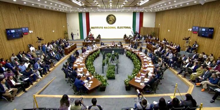 ASF abre investigación por posibles irregularidades en contrataciones del INE