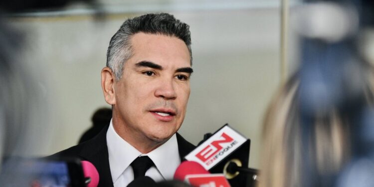 Alito Moreno exige que una mujer presida el INE y cuestiona posible relevo de Arturo Chávez ligado a Morena
