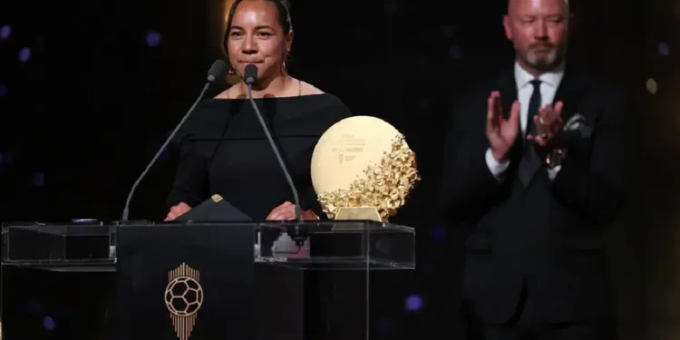 Charlyn Corral hace historia: gana el Balón de Oro como máxima goleadora del año