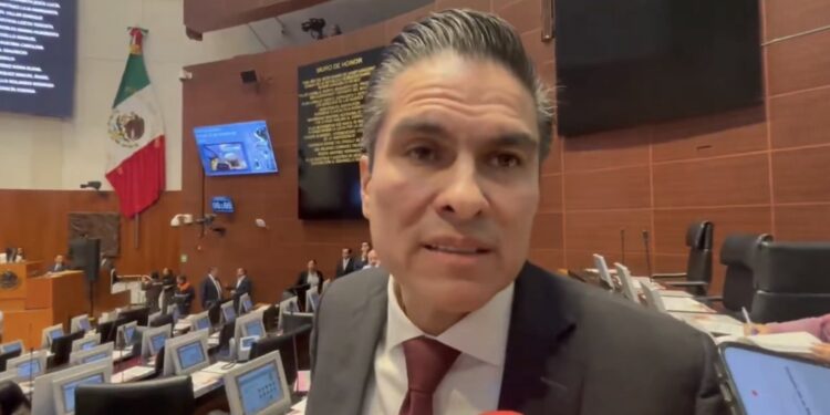 Morena defiende “superpoderes” que dio a Taddei en el INE; oposición exige retirarlos tras escándalo de corrupción