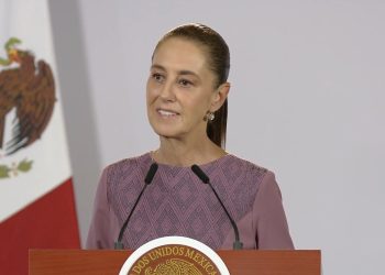 Sheinbaum: escribir libros también es una forma de hacer política para López Obrador