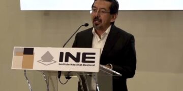 Arturo Chávez niega que Talleres Gráficos negociara contrato millonario para producir credencial del INE